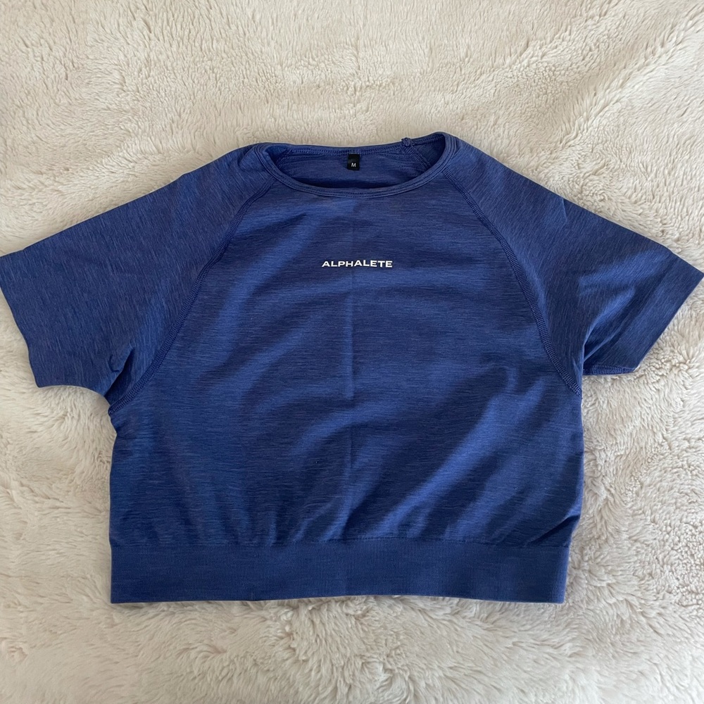 Alphalete Crop Top